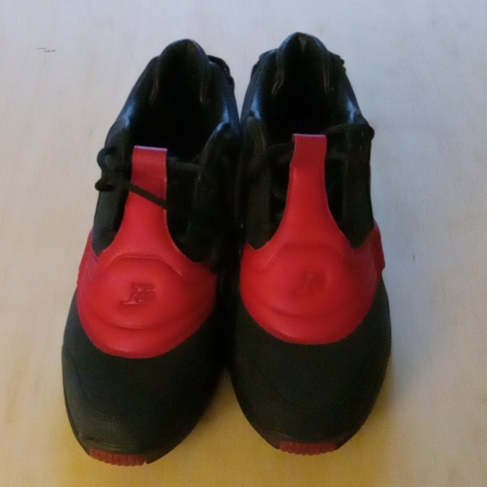 Reebok Answers (A.I.'s) Red & Black-DMX..size 12.